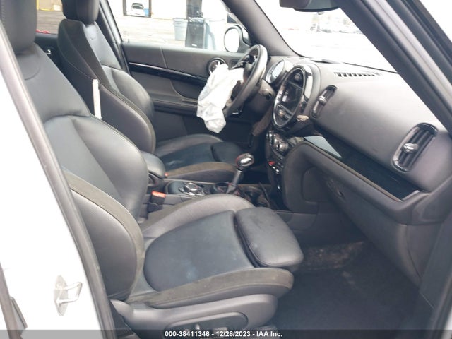2019 MINI COUNTRYMAN WMZYT5C5XK3G91881 Photo 4