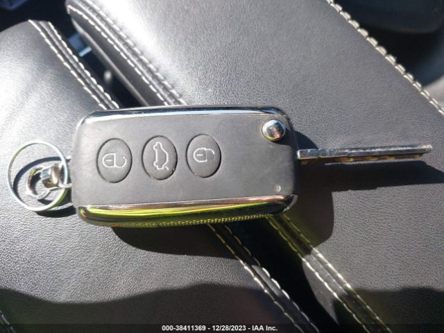 2017 BENTLEY FLYING SPUR SCBEH9ZA6HC063910 Photo 10