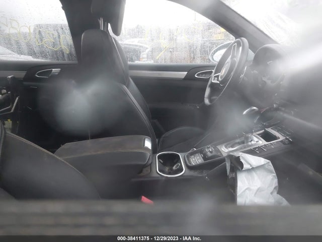 2017 PORSCHE CAYENNE WP1AD2A24HLA80271 Photo 4