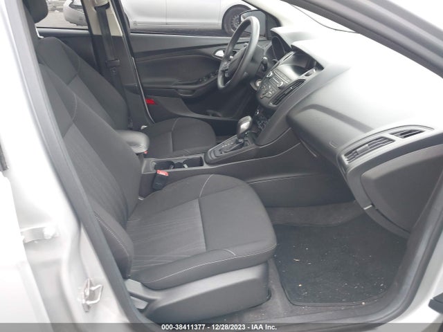 2018 FORD FOCUS SE VIN: 1FADP3FE7JL230948