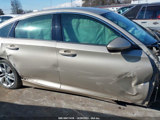 Honda ACCORD LX 2018 1HGCV1F10JA182011 Image 13