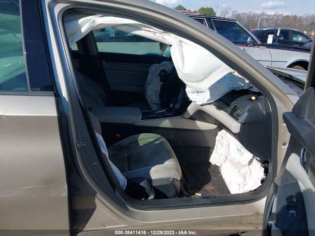 Honda ACCORD LX 2018 1HGCV1F10JA182011 Image 5