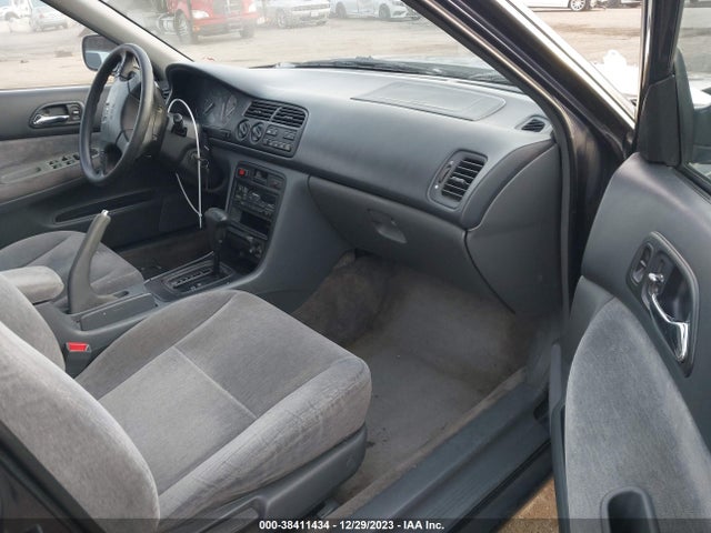 1995 HONDA ACCORD LX/EX VIN: 1HGCD5630SA127250