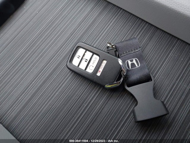 2023 HONDA RIDGELINE RTL VIN: 5FPYK3F50PB000147