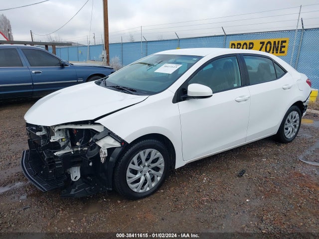 Toyota COROLLA LE 2018 2T1BURHE8JC971515 Image 2