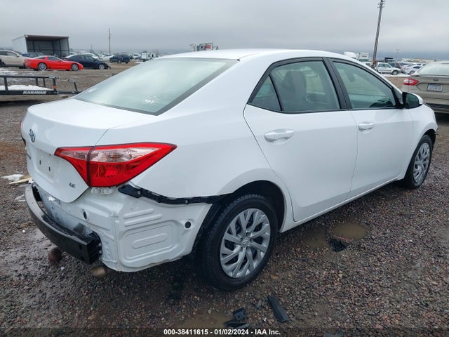 Toyota COROLLA LE 2018 2T1BURHE8JC971515 Image 4