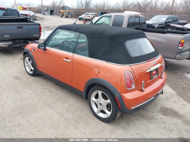 2005 MINI COOPER WMWRF33565TG13177 Photo 2