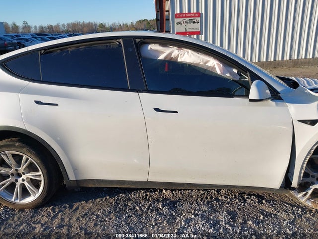 5YJYGDEE1LF026753 Tesla Model Y Long Range Dual Motor All-wheel Drive