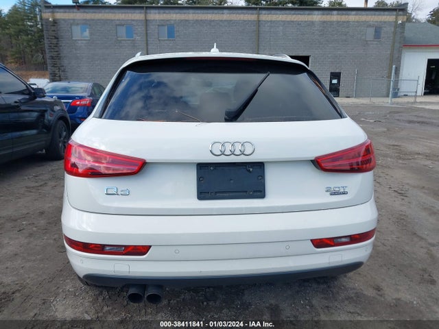 WA1JCCFS4HR004382 Audi Q3 2.0t Premium