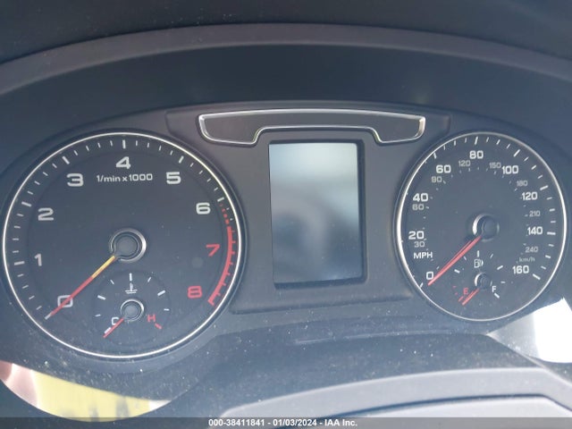 WA1JCCFS4HR004382 Audi Q3 2.0t Premium