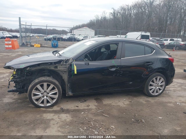 Mazda Mazda3 Touring 2018 3MZBN1L30JM164396 Image 15