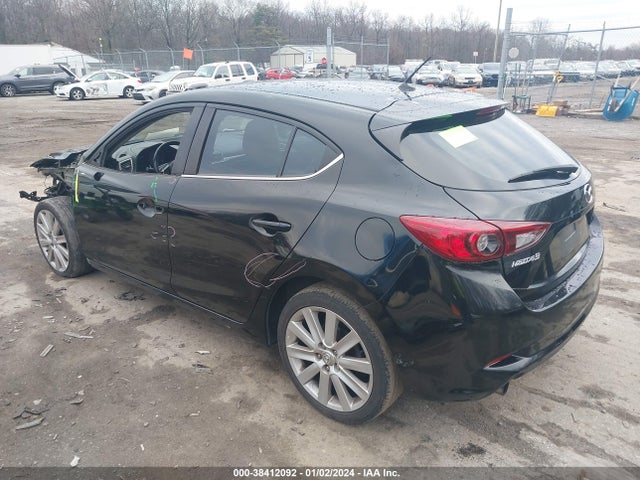 Mazda Mazda3 Touring 2018 3MZBN1L30JM164396 Image 3