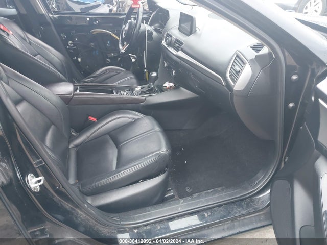 Mazda Mazda3 Touring 2018 3MZBN1L30JM164396 Image 5