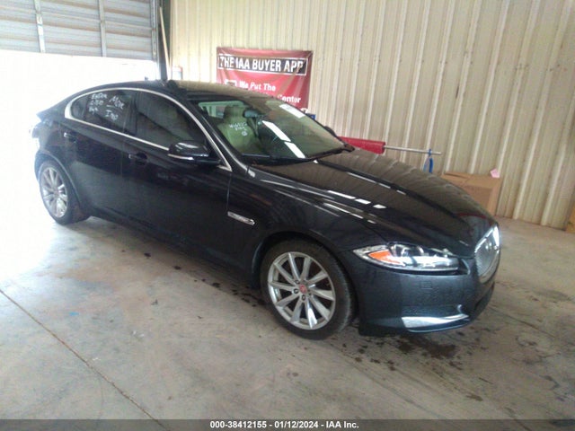 2015 JAGUAR XF SAJWA0FS0FPU66822 Photo 0