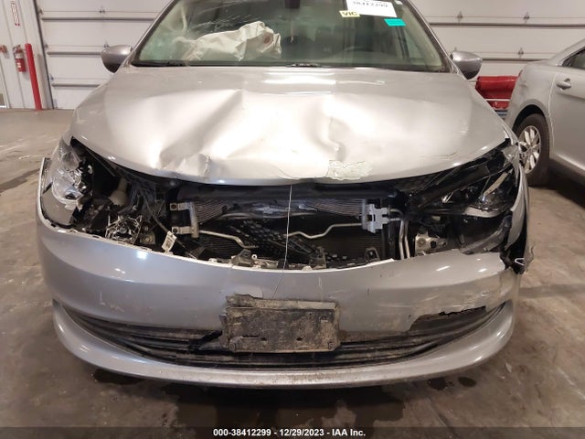 2C4RC1DG7LR255122 Chrysler Voyager Lxi