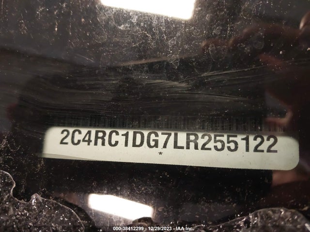 2C4RC1DG7LR255122 Chrysler Voyager Lxi