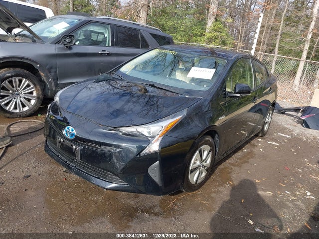 Toyota Prius Two 2016 JTDKBRFU7G3514549 Image 2