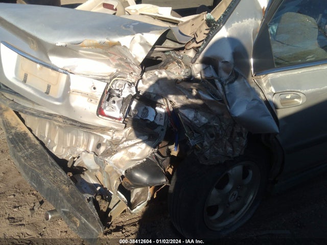 1996 HONDA ACCORD LX/EX VIN: 1HGCD5631TA192612
