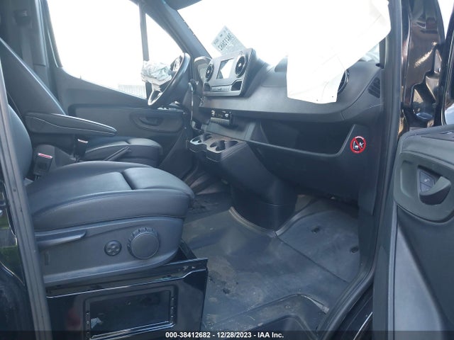 W1W4ECHY9LP249220 Mercedes-Benz Sprinter 2500 High Roof V6
