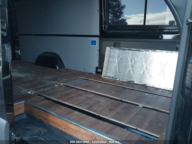 W1W4ECHY9LP249220 Mercedes-Benz Sprinter 2500 High Roof V6