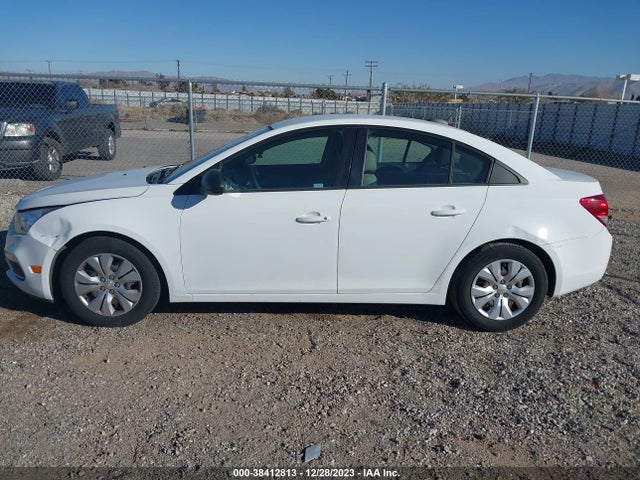 Chevrolet Cruze Ls Manual 2015 1G1PB5SG1F7245236 Image 6