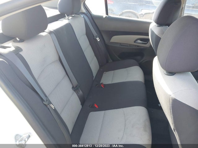 Chevrolet Cruze Ls Manual 2015 1G1PB5SG1F7245236 Image 8