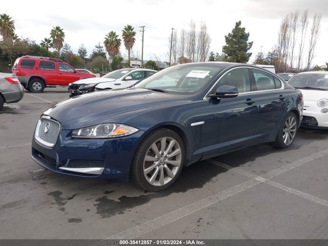 2013 JAGUAR XF SAJWA0ES0DPS63573 Photo 1