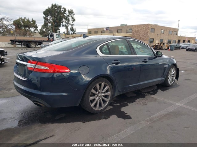 2013 JAGUAR XF SAJWA0ES0DPS63573 Photo 3