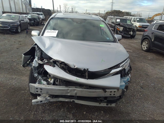 Toyota SIENNA XLE 2022 5TDYRKECXNS117046 Image 6