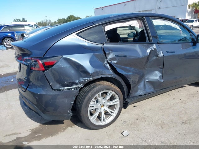 2023 TESLA MODEL Y 7SAYGDEE8PA087894 Photo 5