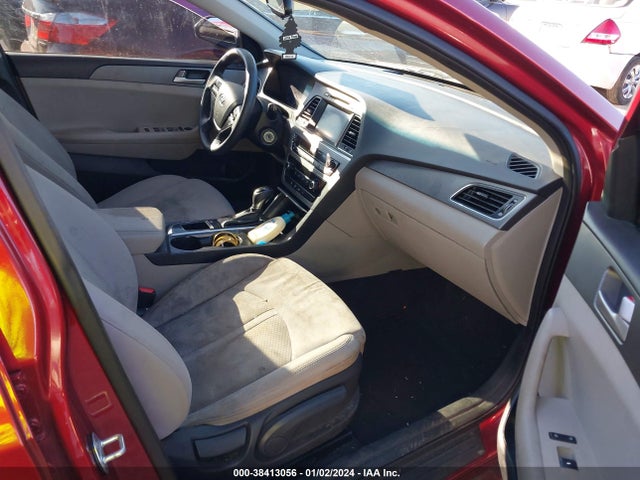Hyundai SONATA SE 2016 5NPE24AF0GH280414 Image 5