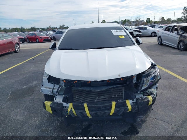Chevrolet IMPALA 1LT 2018 1G1105S33JU121133 Image 12