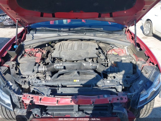 2017 JAGUAR F-PACE SADCM2BV3HA880093 Photo 9