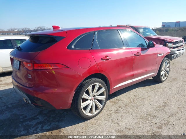 2017 JAGUAR F-PACE SADCM2BV3HA880093 Photo 3
