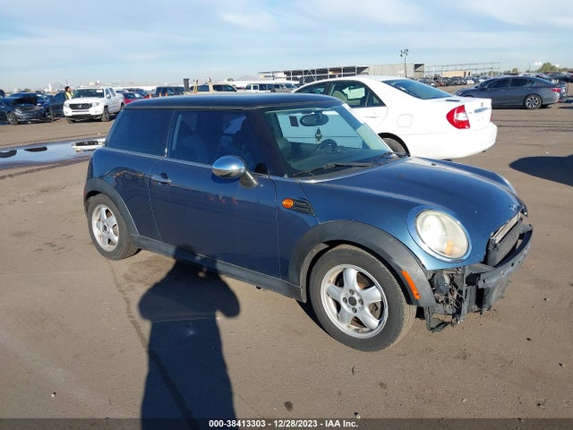2011 MINI COOPER WMWSU3C52BT099165 Photo 0