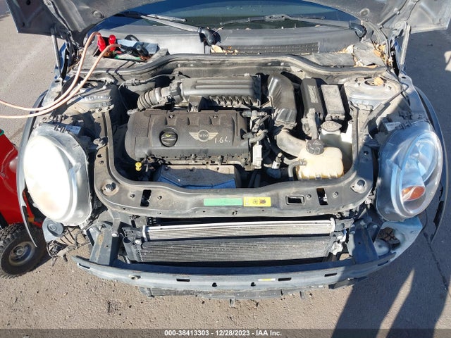 2011 MINI COOPER WMWSU3C52BT099165 Photo 9