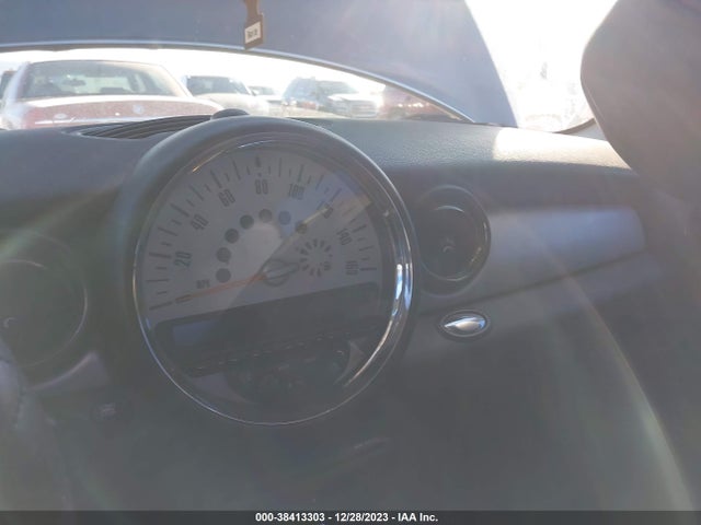 2011 MINI COOPER WMWSU3C52BT099165 Photo 6