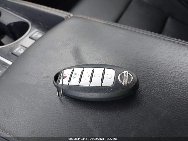 2016 NISSAN MAXIMA 3.5 SL VIN: 1N4AA6AP0GC388460