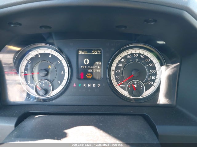 2017 RAM 1500 EXPRESS QUAD CAB 4X4 6'4 BOX VIN: 1C6RR7FGXHS618332
