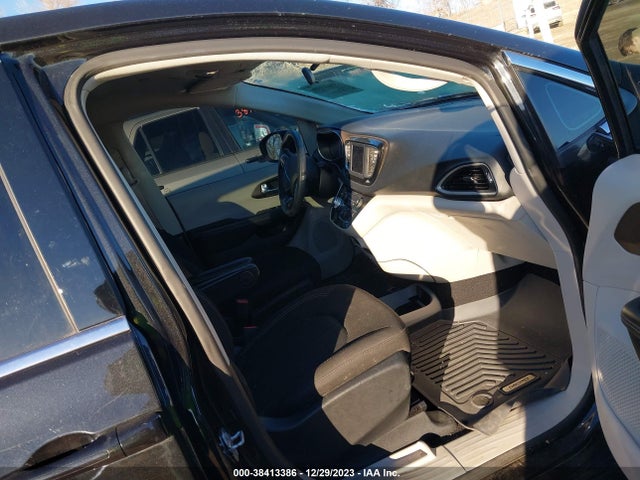 2C4RC1CG9LR190307 Chrysler Voyager Lx