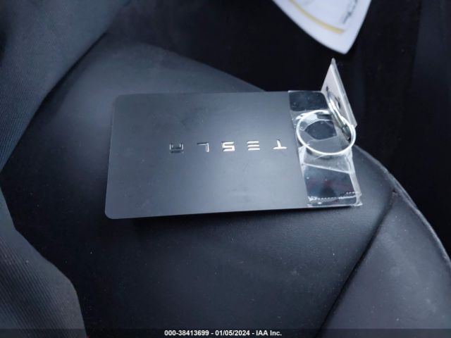 5YJ3E1EB3KF438773 Tesla Model 3 Long Range/performance