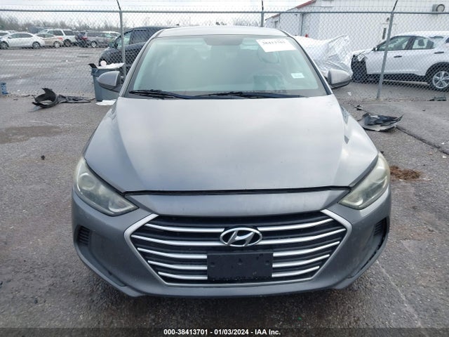 Hyundai ELANTRA SE 2018 5NPD74LFXJH394230 Image 12