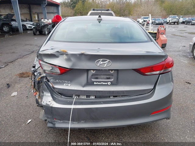 Hyundai ELANTRA SE 2018 5NPD74LFXJH394230 Image 16