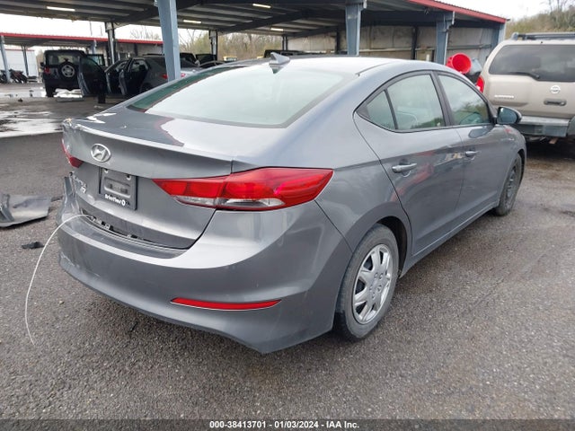 Hyundai ELANTRA SE 2018 5NPD74LFXJH394230 Image 4