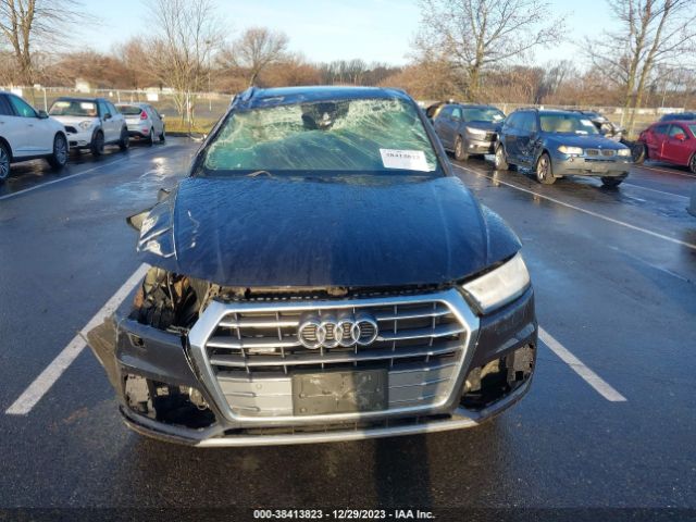 WA1BNAFY8K2114665 Audi Q5 45 Premium