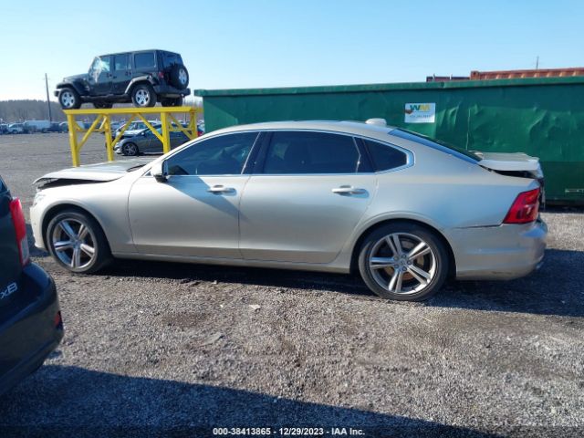 LVY982MK1JP032979 Volvo S90 T5 Momentum