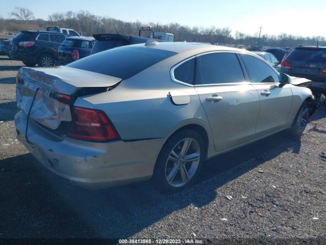 LVY982MK1JP032979 Volvo S90 T5 Momentum