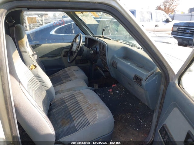 1992 FORD RANGER SUPER CAB VIN: 1FTCR14X5NPA23935