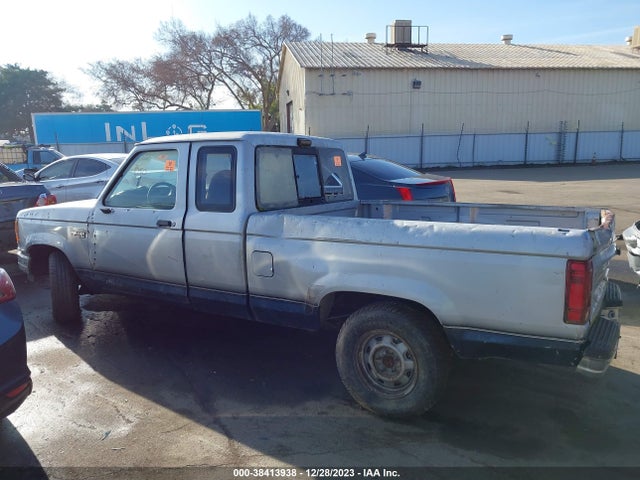 1992 FORD RANGER SUPER CAB VIN: 1FTCR14X5NPA23935