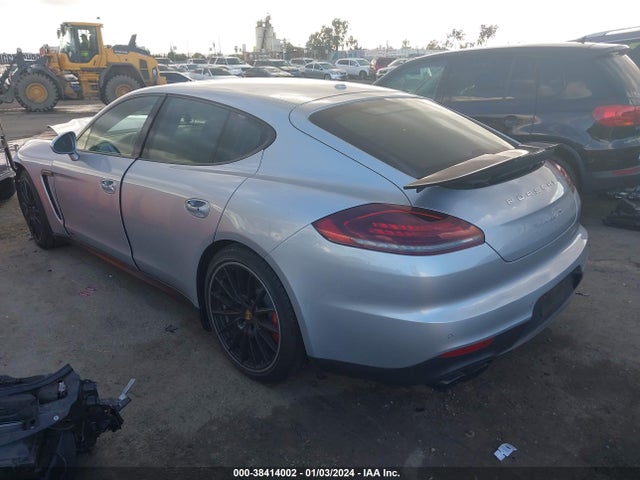 2015 PORSCHE PANAMERA WP0AF2A75FL081269 Photo 2